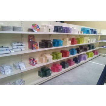 Agencement magasin La Halle de la Fête, ex d'aménagement de commerces