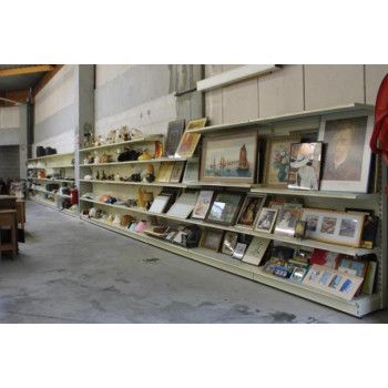 Amenagement magasin produits d'occasions depot vente