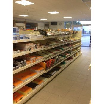 Gondole Papeterie et fourniture de bureaux pour les professionnelles