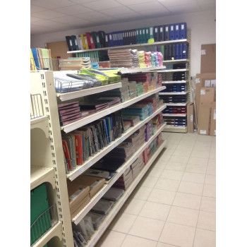 Gondole Papeterie et fourniture de bureaux pour les professionnelles
